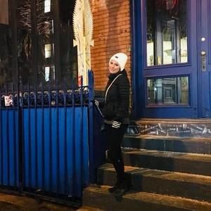 Meet your Posher, Dana